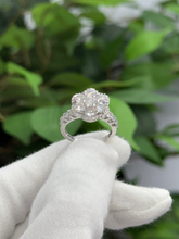 Elara Engagement Ring 3.02 Carats | 14K Gold | 4.4g