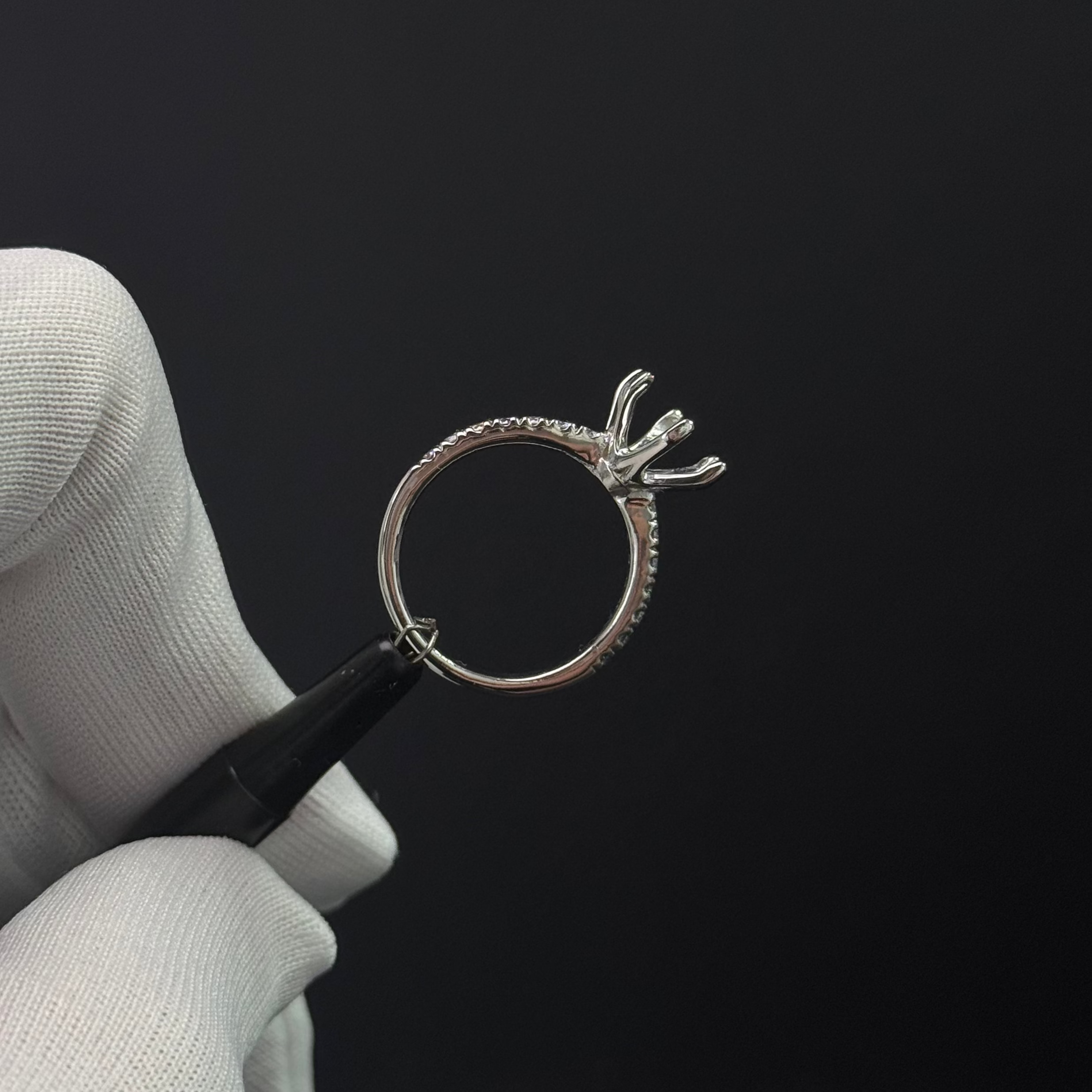 CREATE YOUR ENGAGEMENT RING